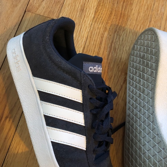 Adidas VL Court Women size 7 navy - Picture 2 of 3